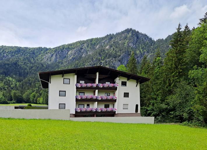 Ferienwohnung für 2 Personen, mit Balkon und Terrasse in Angerberg