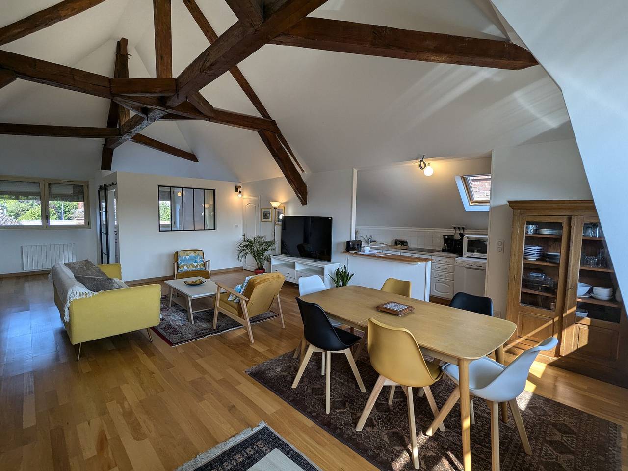 Apartamento entero, Casa del Canal en Montargis: Encanto, Jardines y Cultura in Montargis, Región de Montargis