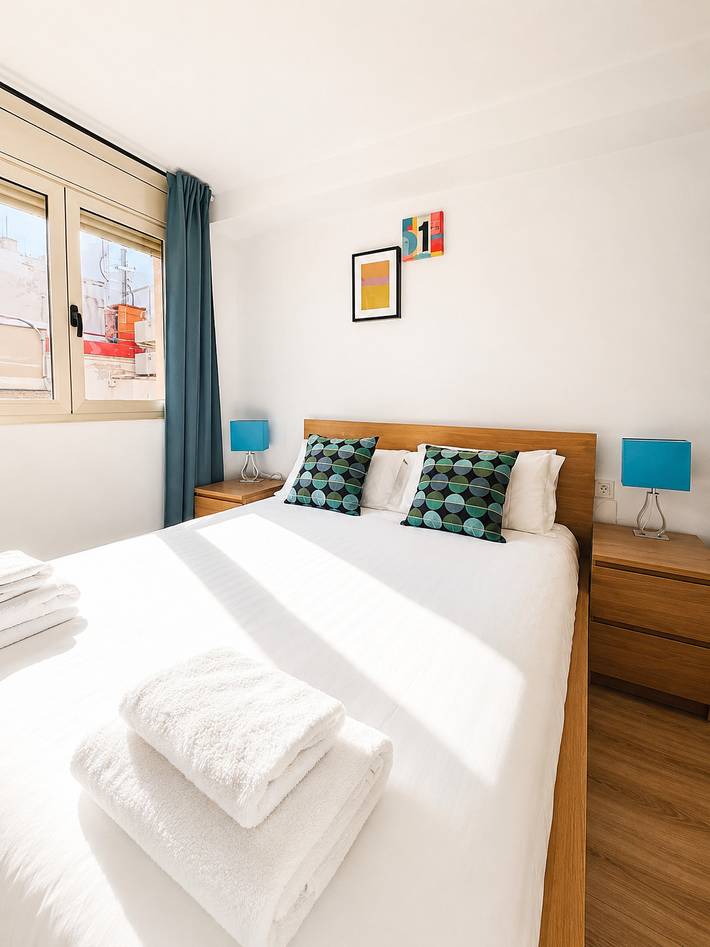 Entire apartment, Holiday apartment for 6 people with balcony in Sitges, Garraf