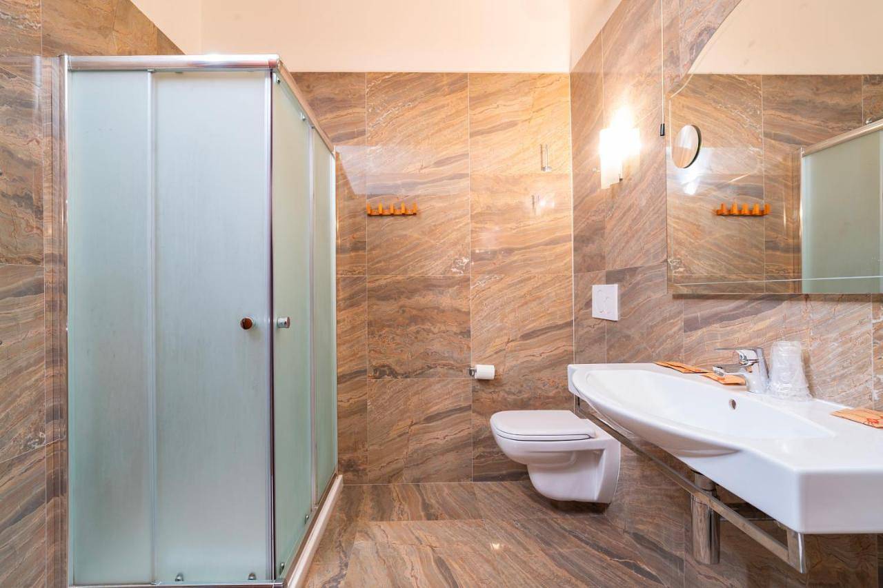 Hotel Tirreno in Bagni Tiffany, Commune de Lavagna