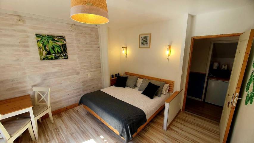 Maison d’hôte pour 2 personnes, avec vue et balcon dans Lozère - 3