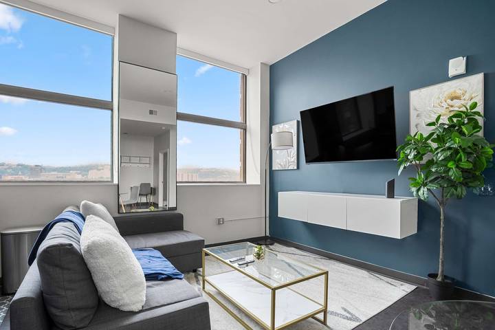 Vacation rental for 2 people, kid friendly in Pittsburgh