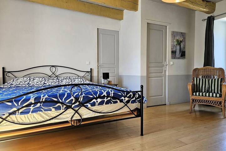 Location de vacances pour 10 personnes, avec jardin à Mayrinhac-Lentour - 3