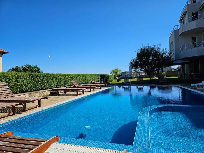 Apartament wakacyjny dla 4 osób, z Balkon i Taras oraz Ogród i Basen w Sozopol