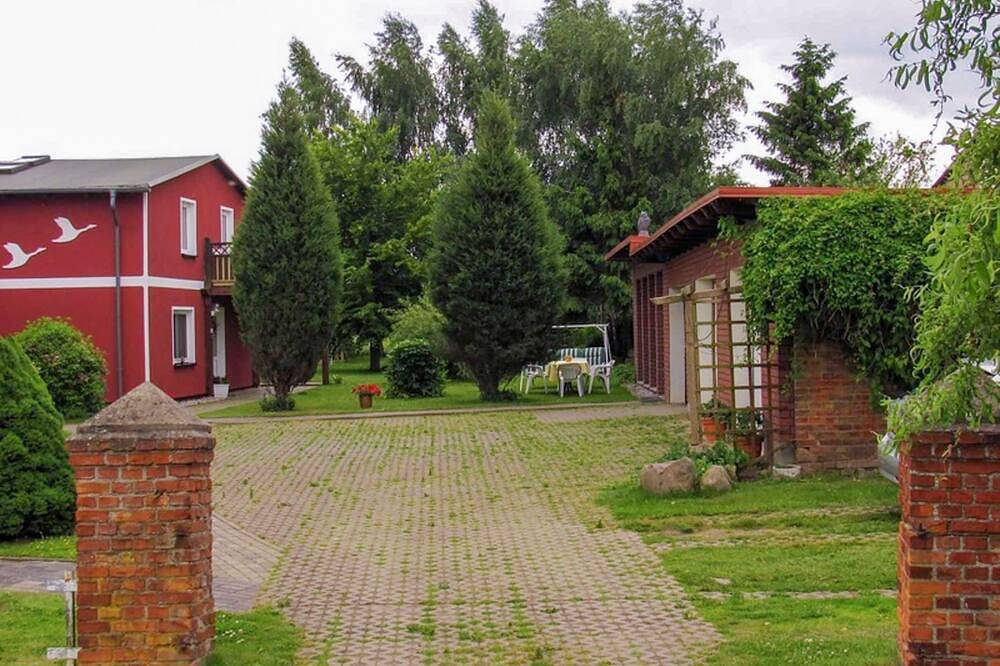 Ganze Wohnung, Ferienwohnung 3 - Ferienwohnungen am Bach in Marlow, Rostock und Umgebung