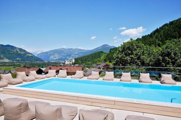 Hôtel pour 2 personnes, avec jardin ainsi que sauna et piscine, animaux acceptés