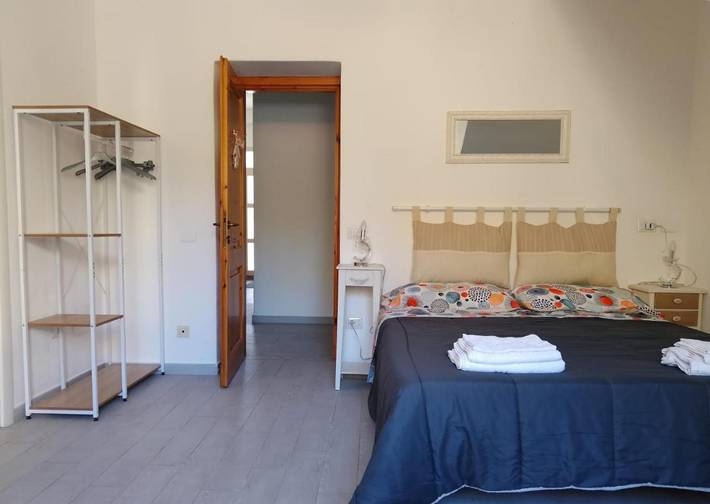 Chambre d’hôte pour 3 personnes, avec balcon et jardin dans Olbia - 3