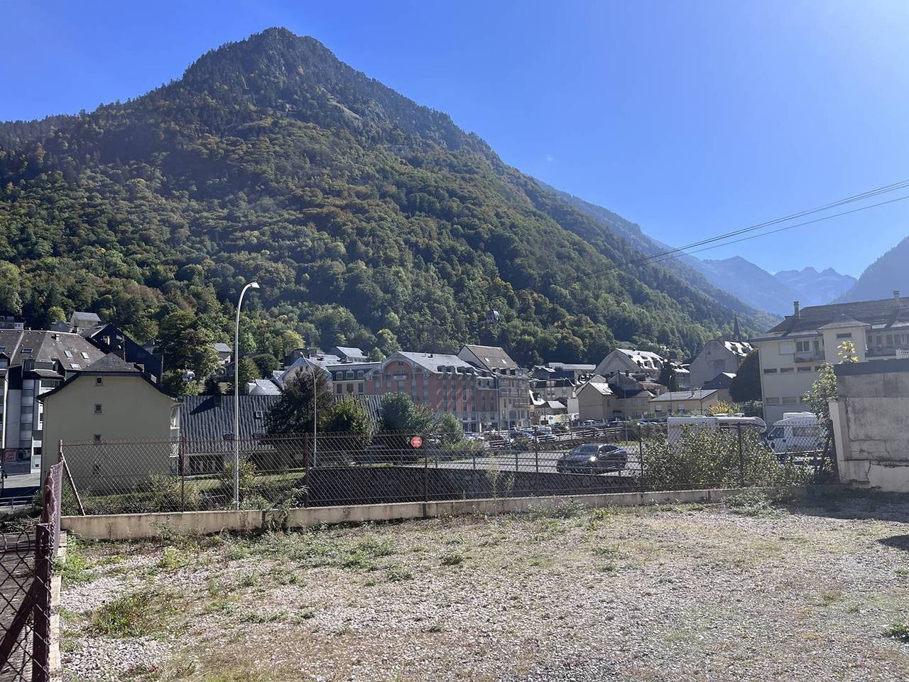Apartamento entero, Encantador apartamento en Cauterets con vista y aparcamiento in Cauterets, Parque nacional de los Pirineos