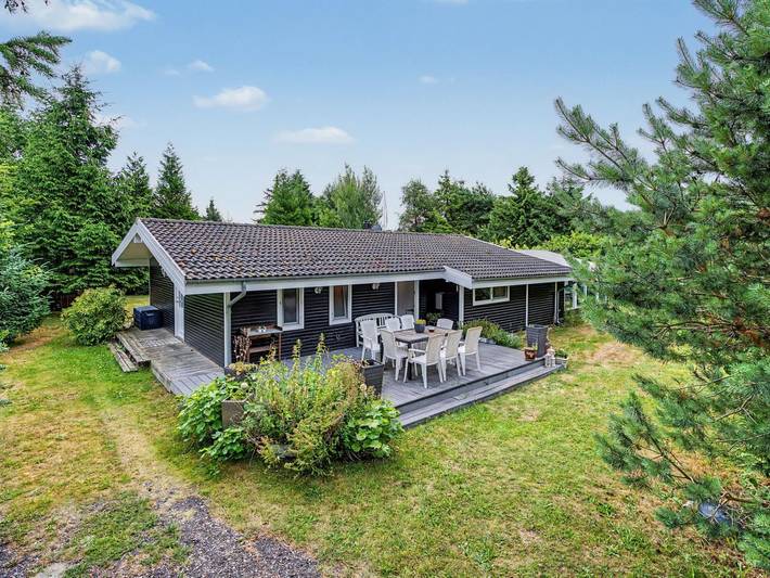 Ferienhaus für 8 Personen, mit Whirlpool und Terrasse in Gedser