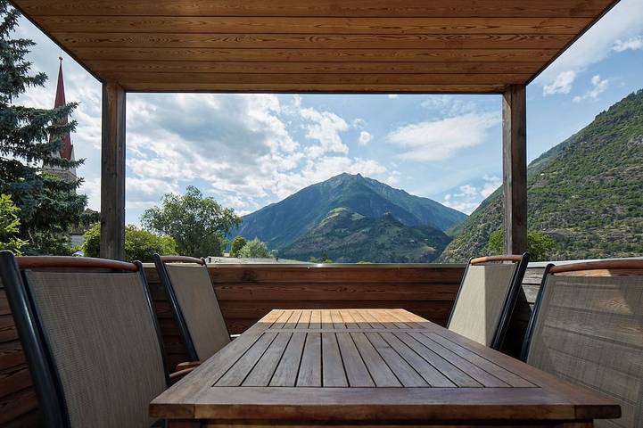 Ferienwohnung für 6 Personen, mit Garten und Pool sowie Balkon und Sauna - 1