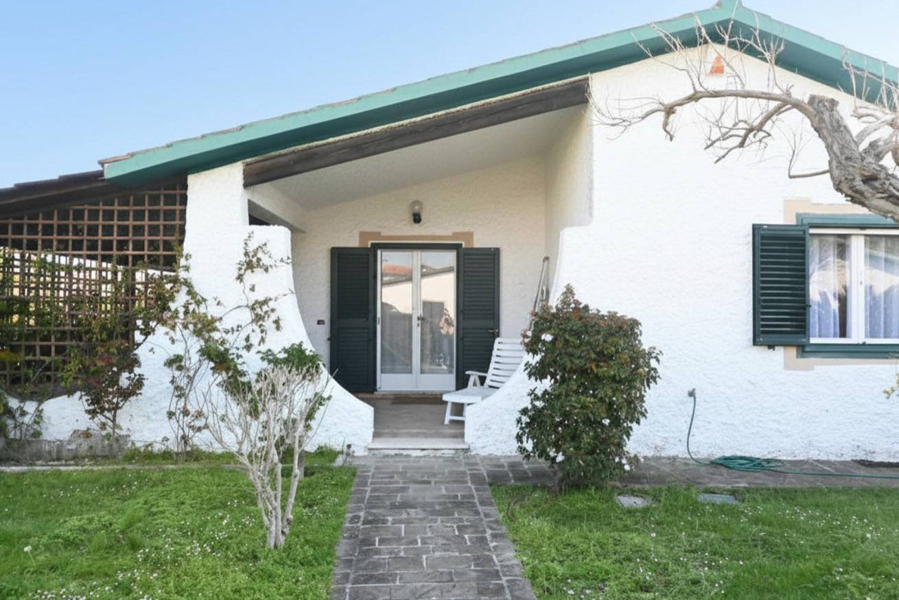 Appartement entier, P090 - Porto Recanati, a wonderful villa in a residential complex with a swimming pool. in Scossicci, Côte Adriatique Marken