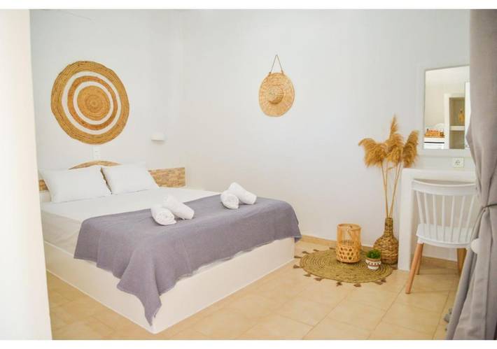 Chambre d’hôte pour 2 personnes, avec jacuzzi ainsi que piscine et jardin dans Milos - 2