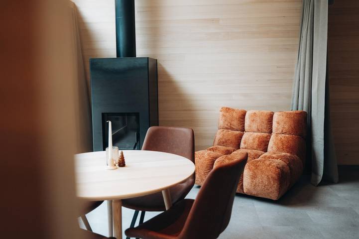 Ferienhaus für 4 Personen, mit Balkon und Terrasse sowie Garten und Ausblick in Silbertal