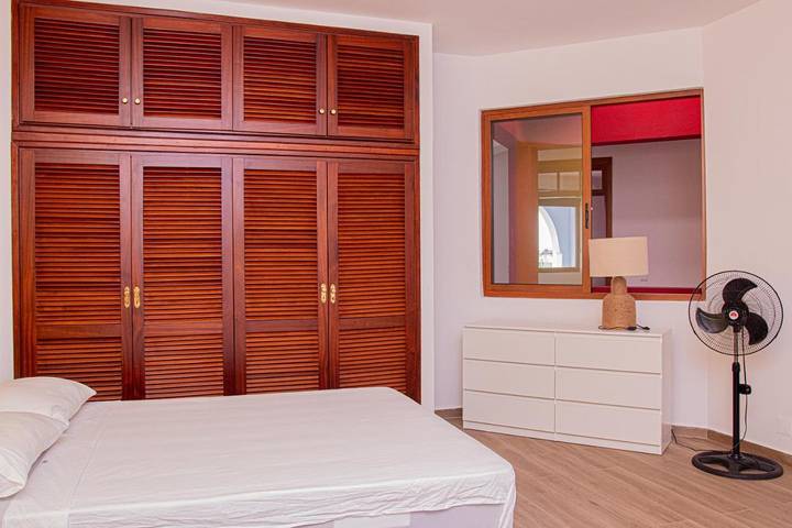 Chambre d’hôte pour 2 personnes, avec piscine et jardin dans Praia - 3