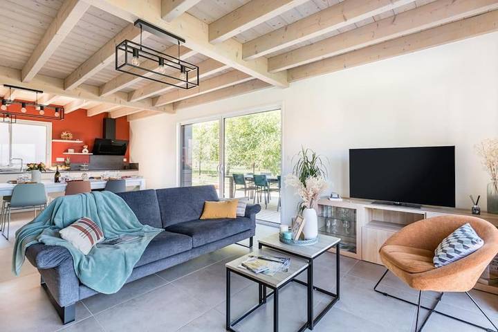 Location de vacances pour 12 personnes, avec Terrasse ainsi que Jardin et Vue à Jongieux