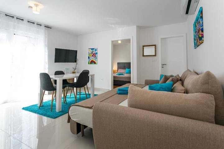 Ferieleilighet for 4 personer, med terrasse - 1