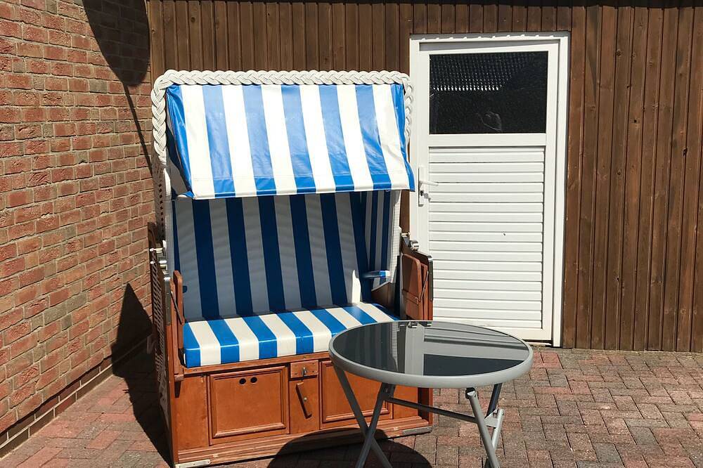 5 Sz, 2Bäder, 9Personen, freistehend, Kamin, Garage,Terrasse,Spielplatz, Garten in Nordstrand (Gemeinde), Nordstrand