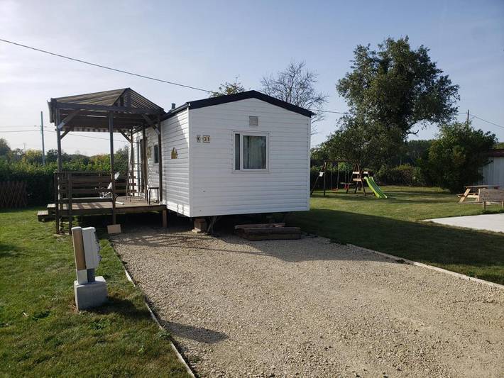 Camping pour 4 personnes, avec Terrasse ainsi que Jardin et Vue