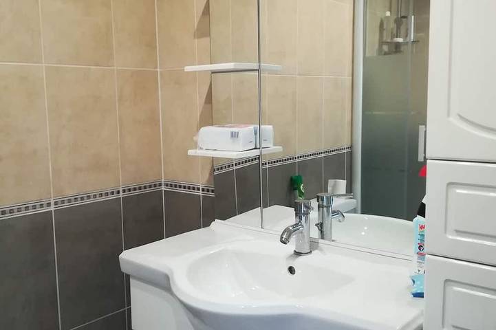 Gîte pour 2 personnes, avec terrasse à Bassussarry - 4