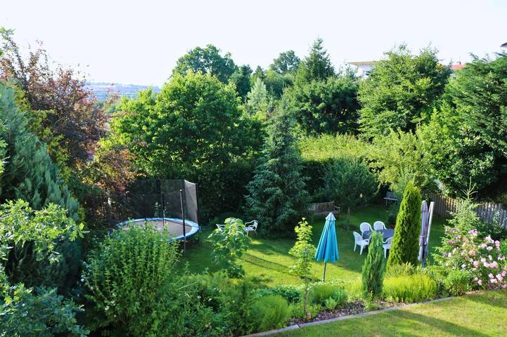 Ganze Ferienwohnung, Ruhige Ferienwohnung mit Terrasse und Garten in Sankt Wendel, Saar-Nahe-Bergland