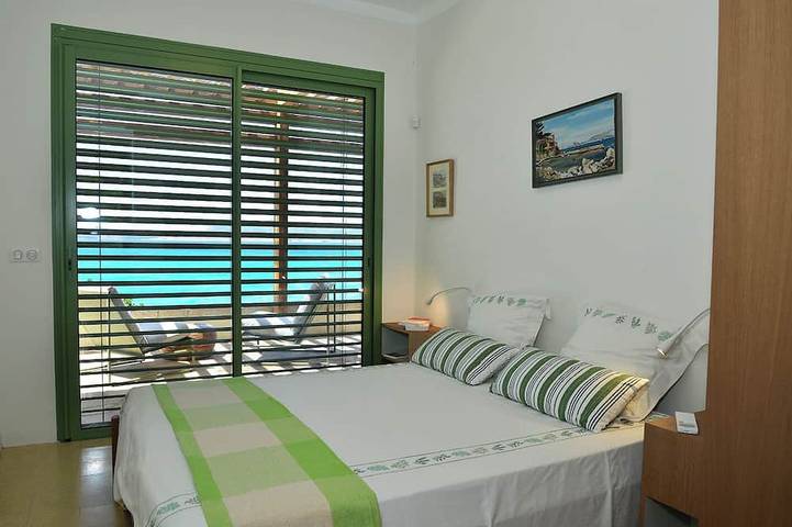 Location de vacances pour 6 personnes, avec jardin et terrasse dans Plage de la Madrague - 2