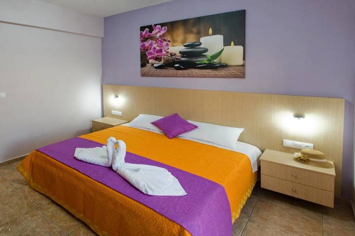 Gîte pour 4 personnes, avec vue et jardin dans Palaiochora - 4