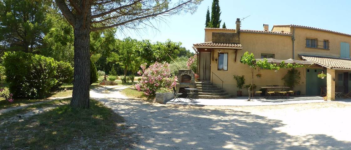 Location de vacances pour 3 personnes, avec jardin, animaux acceptés dans le Vaucluse - 2