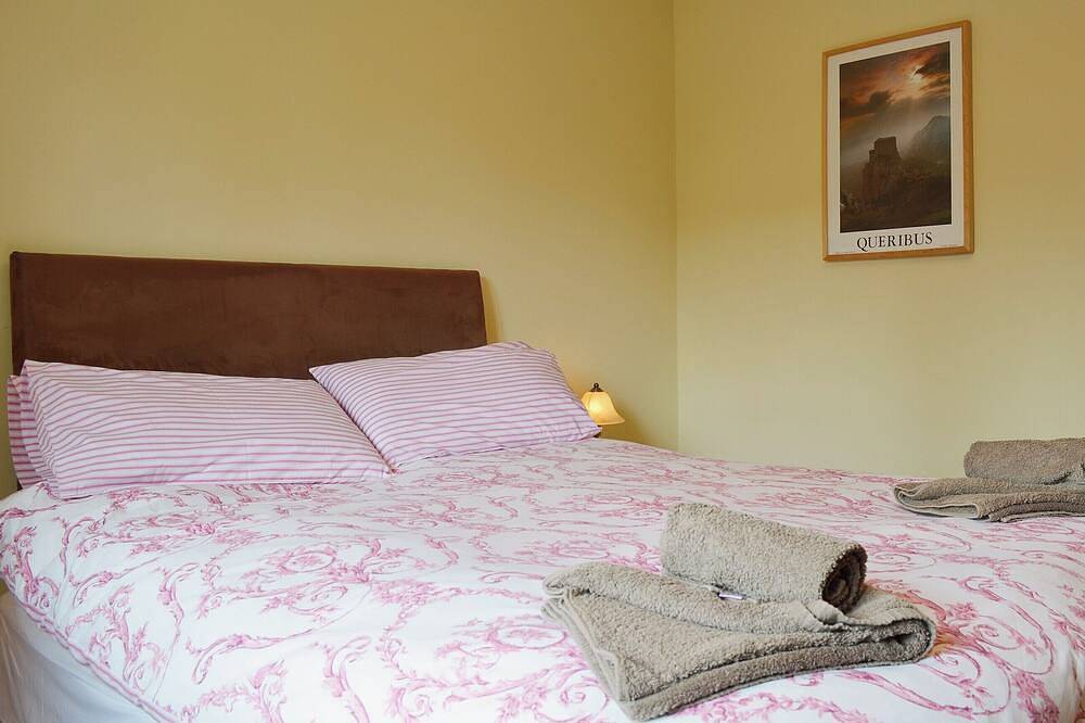 4 bedroom accommodation in Windermere in Bowness-on-Windermere, Lake District