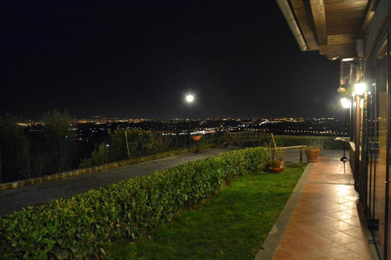 Double Room in Roma, Lago de Bracciano