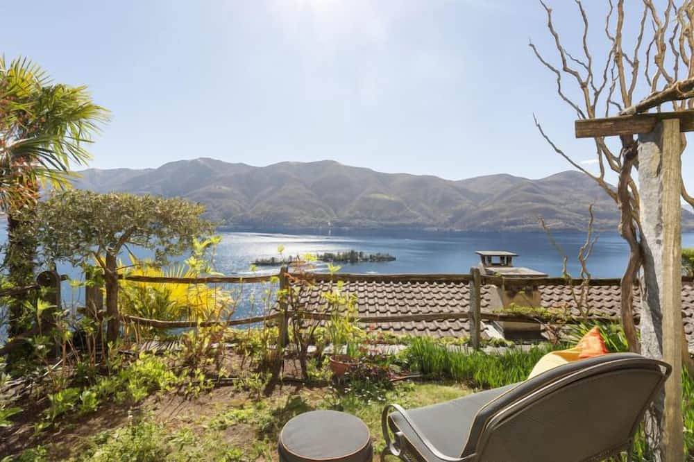 Ganze Wohnung, Vista Isole di Brissago by Interhome in Ronco sopra Ascona, Tessiner Alpen