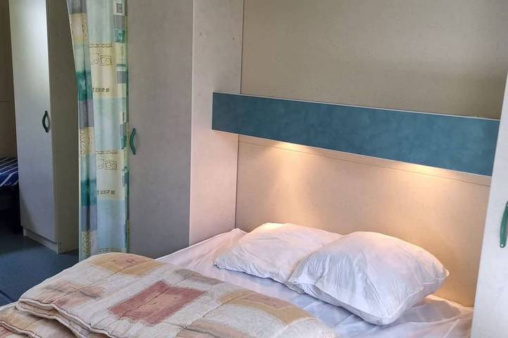 Gîte pour 3 personnes, avec piscine et terrasse à Neffes - 2