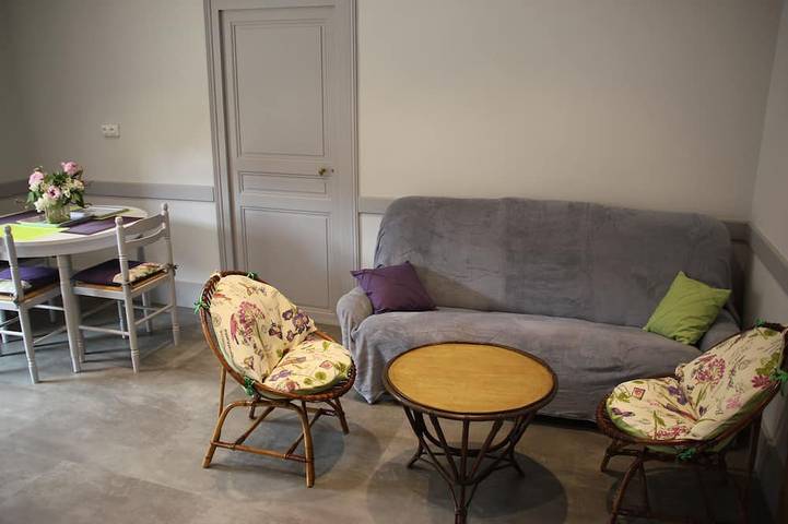 Gîte pour 2 personnes, avec Terrasse et Jardin à La Rochepot