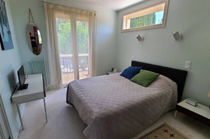 Location de vacances pour 6 personnes, avec balcon et jardin à Saint-Clément-de-Rivière - 4