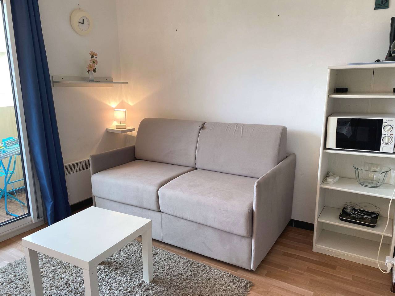 Studio entier, Studio lumineux avec balcon exposé sud, tout équipé et classé 2 étoiles. in Balaruc-les-Bains, Côte d'Améthyste
