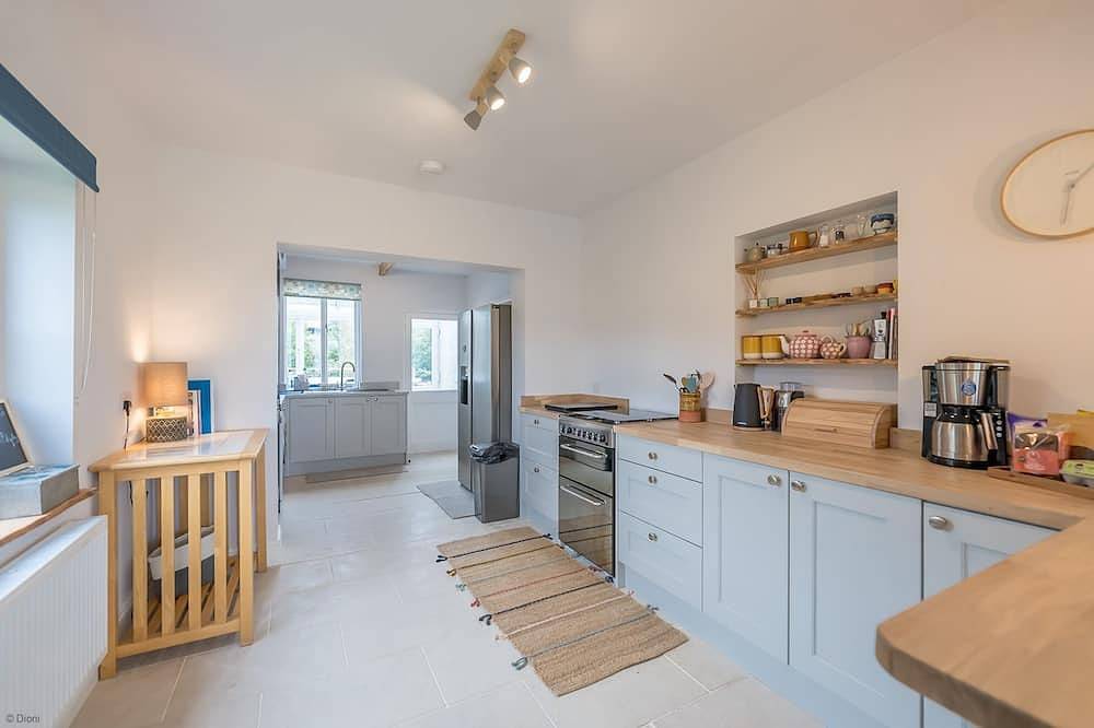 Cottage for 6 People in Dyffryn Ardudwy, Gwynedd