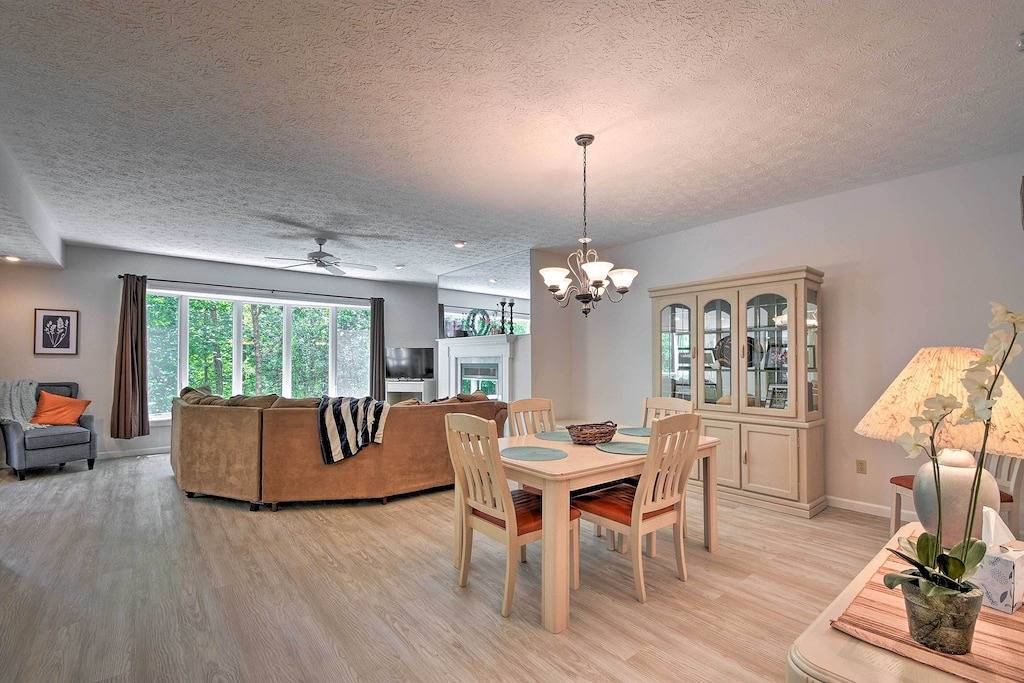 Ganze Wohnung, Neu! Eigentumswohnung am Lake Keowee w / Resort Annehmlichkeiten, Pool in Lake Keowee