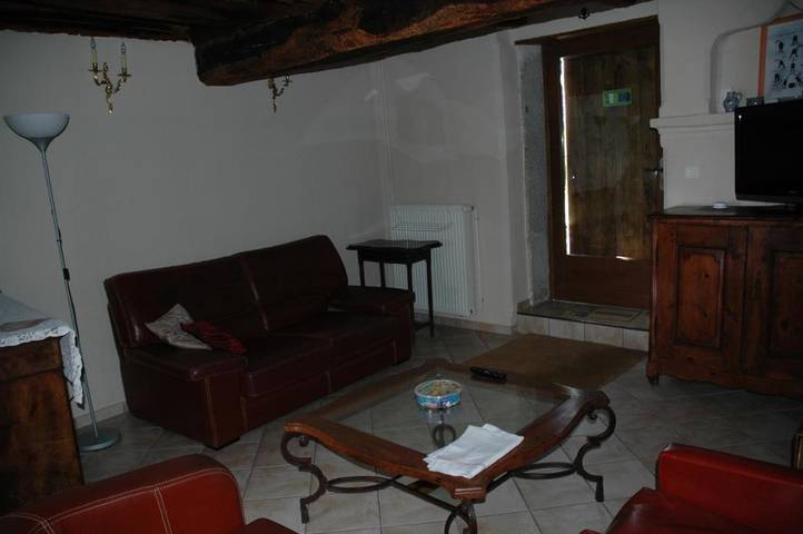 Location de vacances pour 6 personnes, avec jardin à Ambronay - 4