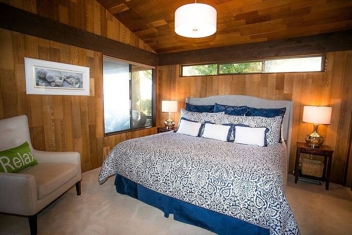 Vacation house for 7 people, with yard in Washington