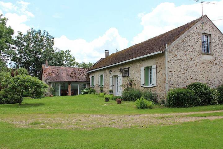 Gîte pour 8 personnes, avec jardin et terrasse dans Seine-et-Marne - 2