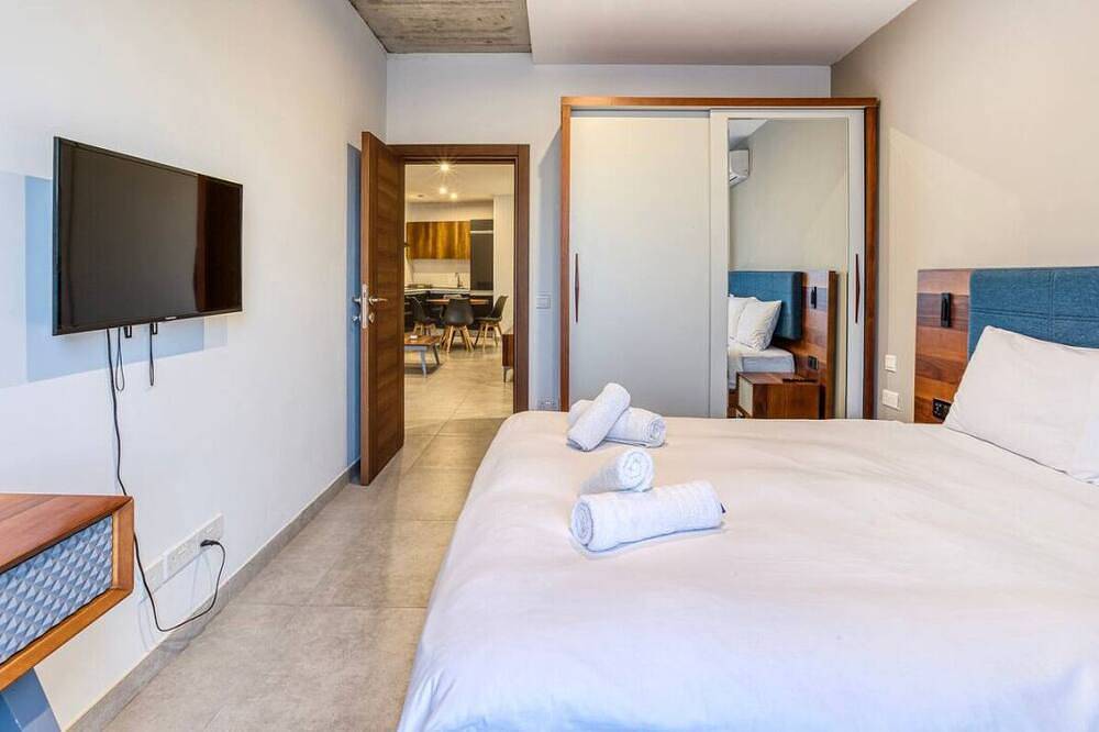 Apartamento inteiro, Pool access and a beautiful 1Br Apt in Swieqi in San Giljan, Ilha de Malta