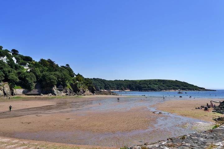 Paw's Rest in Salcombe, South Devon