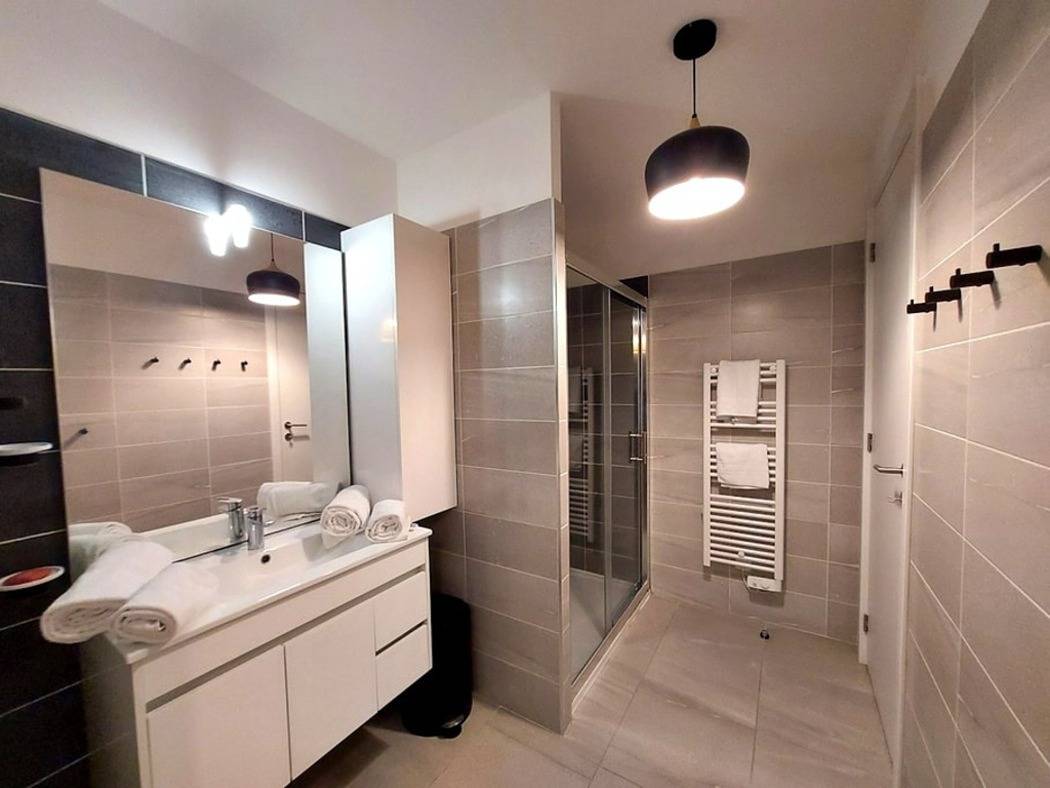 Ganze Wohnung, Ferienwohnung für 4 Personen mit Terrasse in Porticcio, Grosseto-Prugna