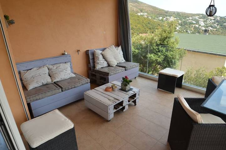 Location de vacances pour 9 personnes, avec terrasse et jardin, animaux acceptés à Santa-Maria-di-Lota - 4