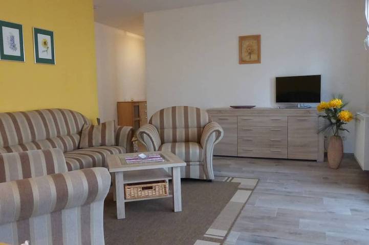 Ganze Wohnung, Ferienwohnung 5min vom Strand, Apartment, zentral, 2 bis 6 Personen, in Kühlungsborn, Mecklenburgische Ostseeküste