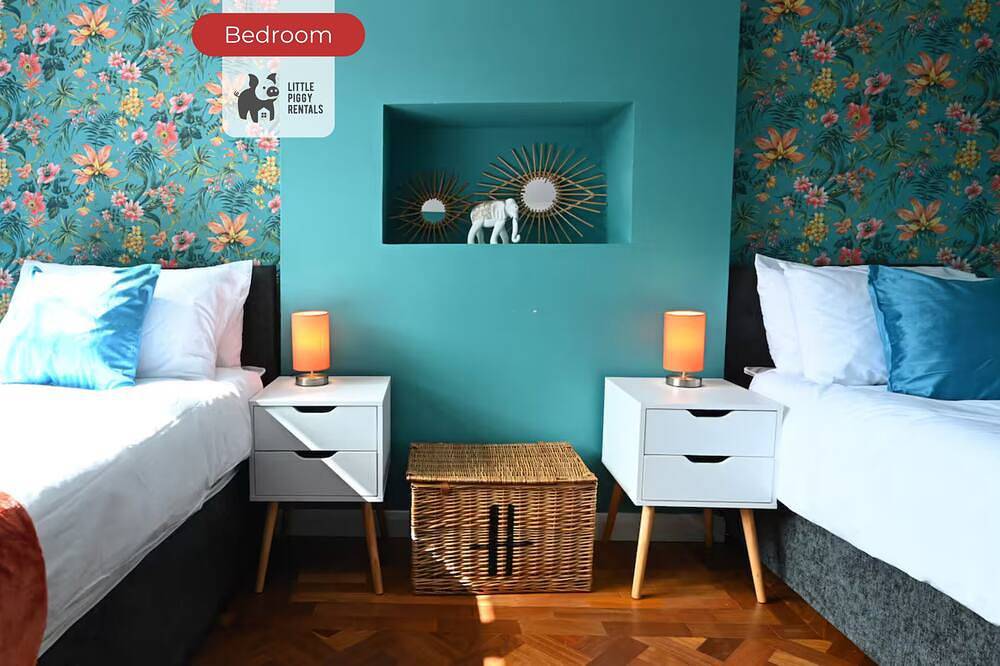 Casa-Baño privado-Familiar-Vista a la Piscina-1 in Luton, Chiltern Hills