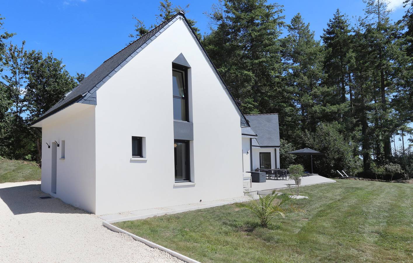 Gezellig appartement met zwembad, tuin & WiFi - 2km van kust & centrum! in La Forêt-Fouesnant, Côte de Cornouaille