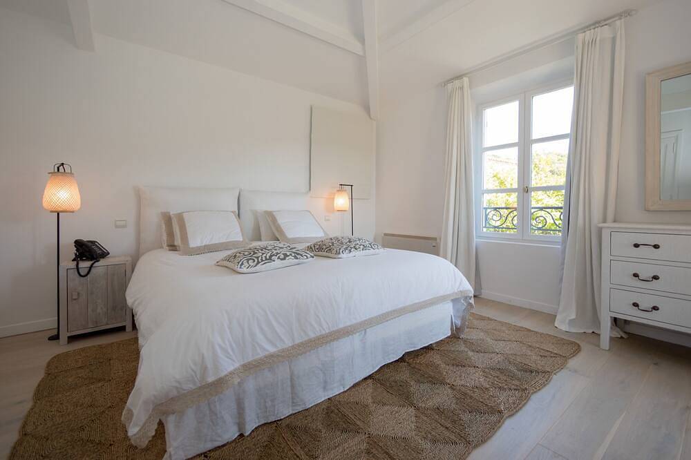 Magnificent Villa on the secure Domaine du Golf de Saint-Tropez Gassin in Gassin, Mittelmeerküste (Frankreich)