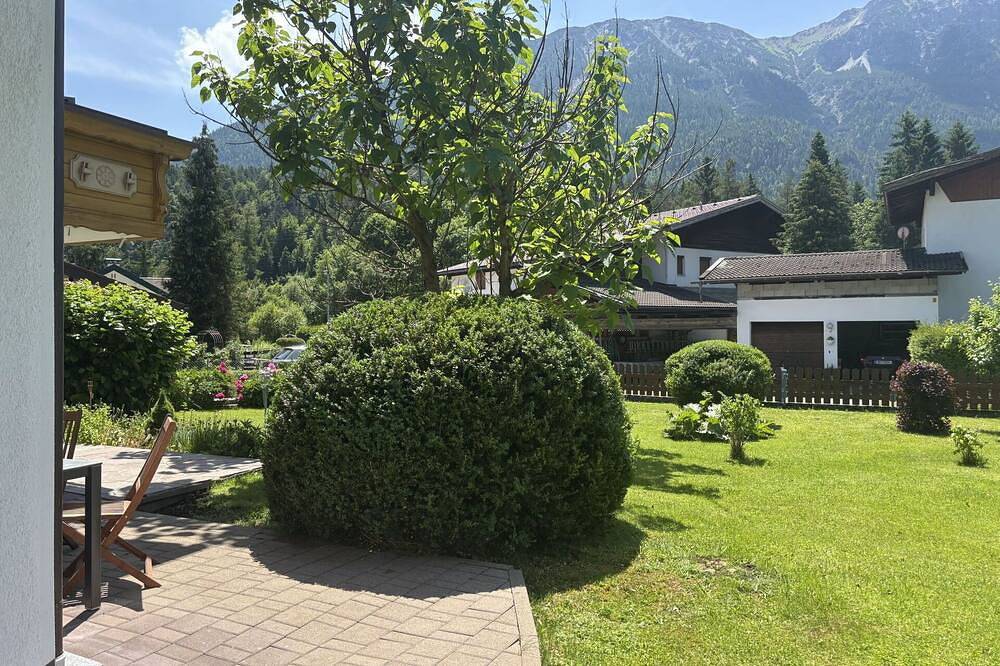 Ganze Wohnung, Herrliche Wohnung für 6 Gäste mit  W-Lan, Tv, Terrasse und Haustiere erlaubt in Weißenbach am Lech, Außerfern