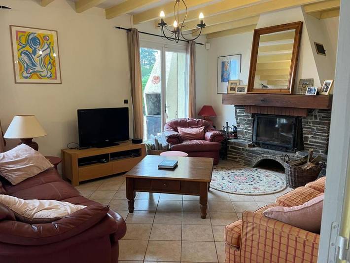Location de vacances pour 8 personnes, avec terrasse ainsi que piscine et jardin, animaux acceptés à Fontiers-Cabardès - 3
