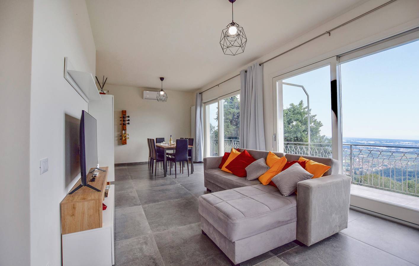 Appartement mit Meerblick, Pool und Parkplatz, 2 km zum Fluss Lucese in Massarosa, Italienische Riviera